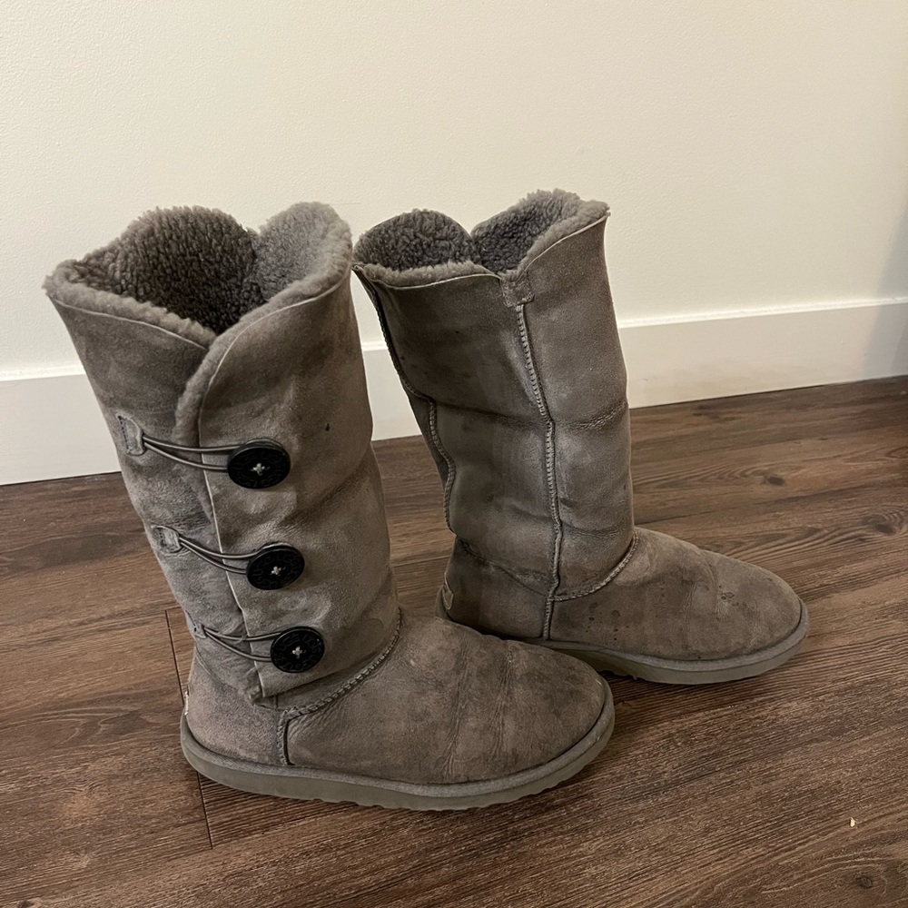 Gray Ugg Boot - image 7